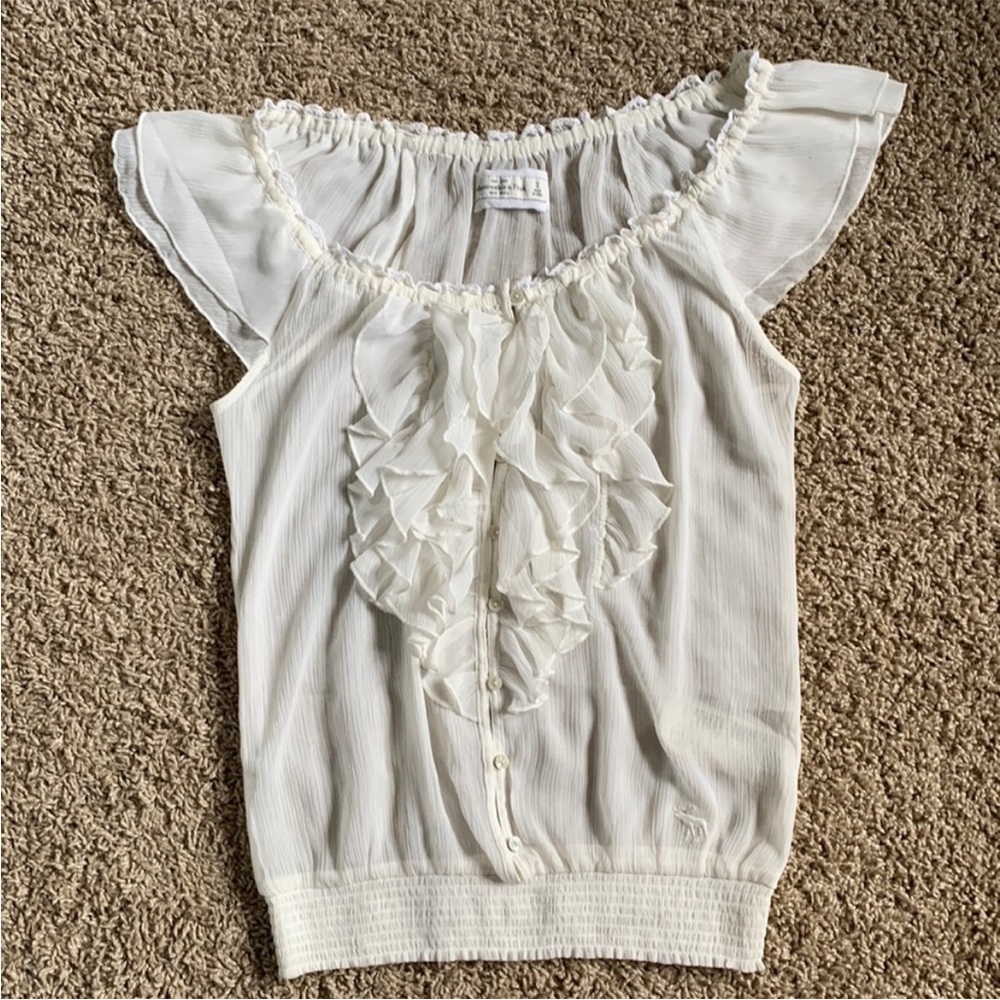 Like new Abercrombie ivory blouse